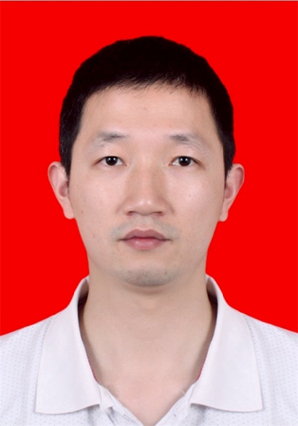 黄伟明